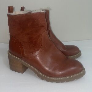 Universal Thread ankle heel booties women size 8.5